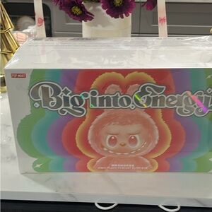 Big into energy Labubu box set